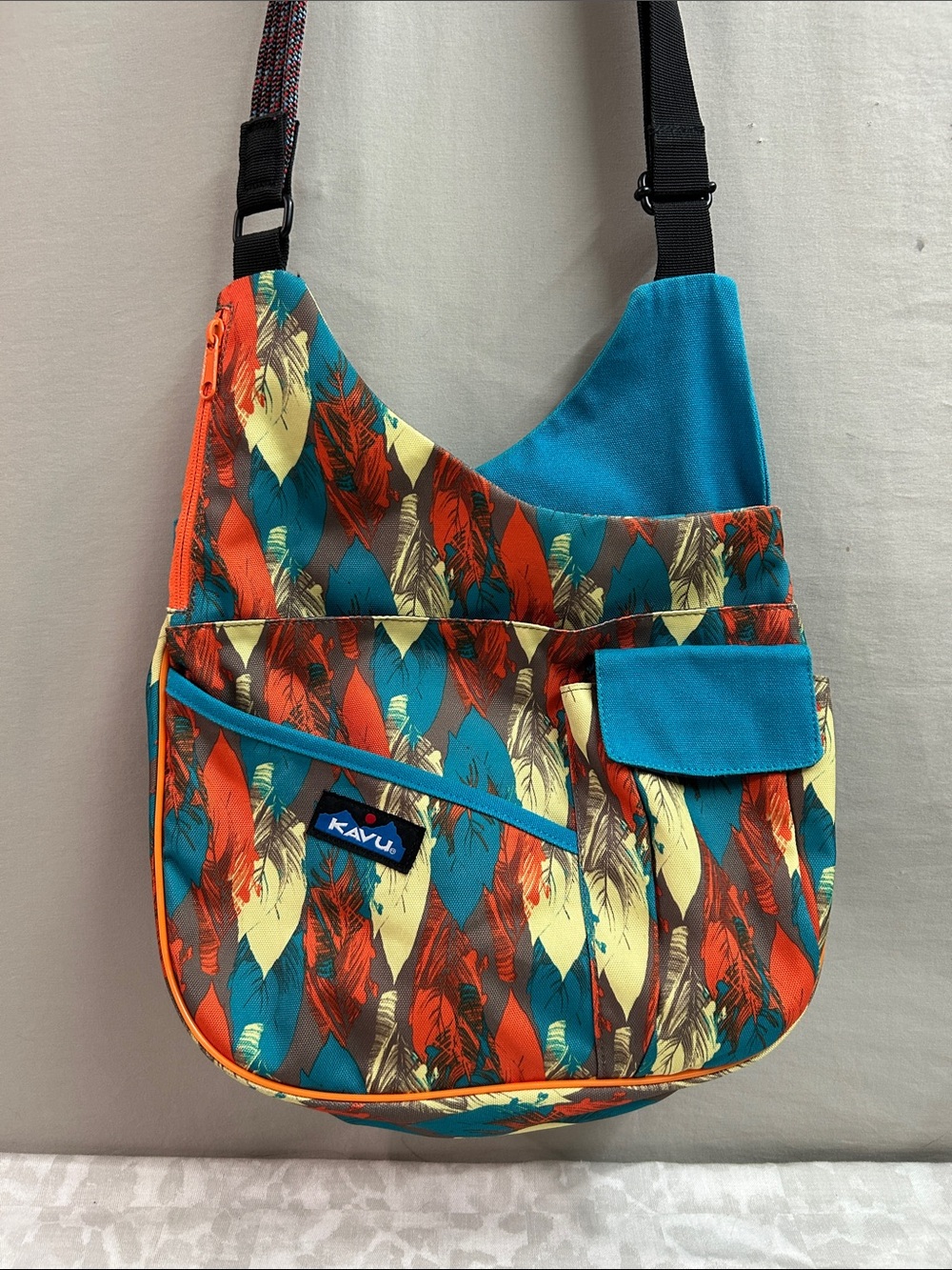 Kavu Feather Shoulder Satchel Messenger Bag